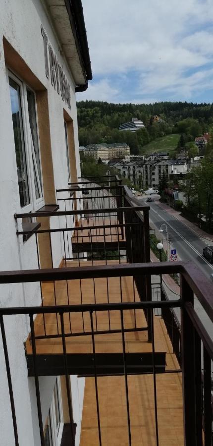 Domy Wczasowe Tryumfy Bed & Breakfast Krynica Exterior foto