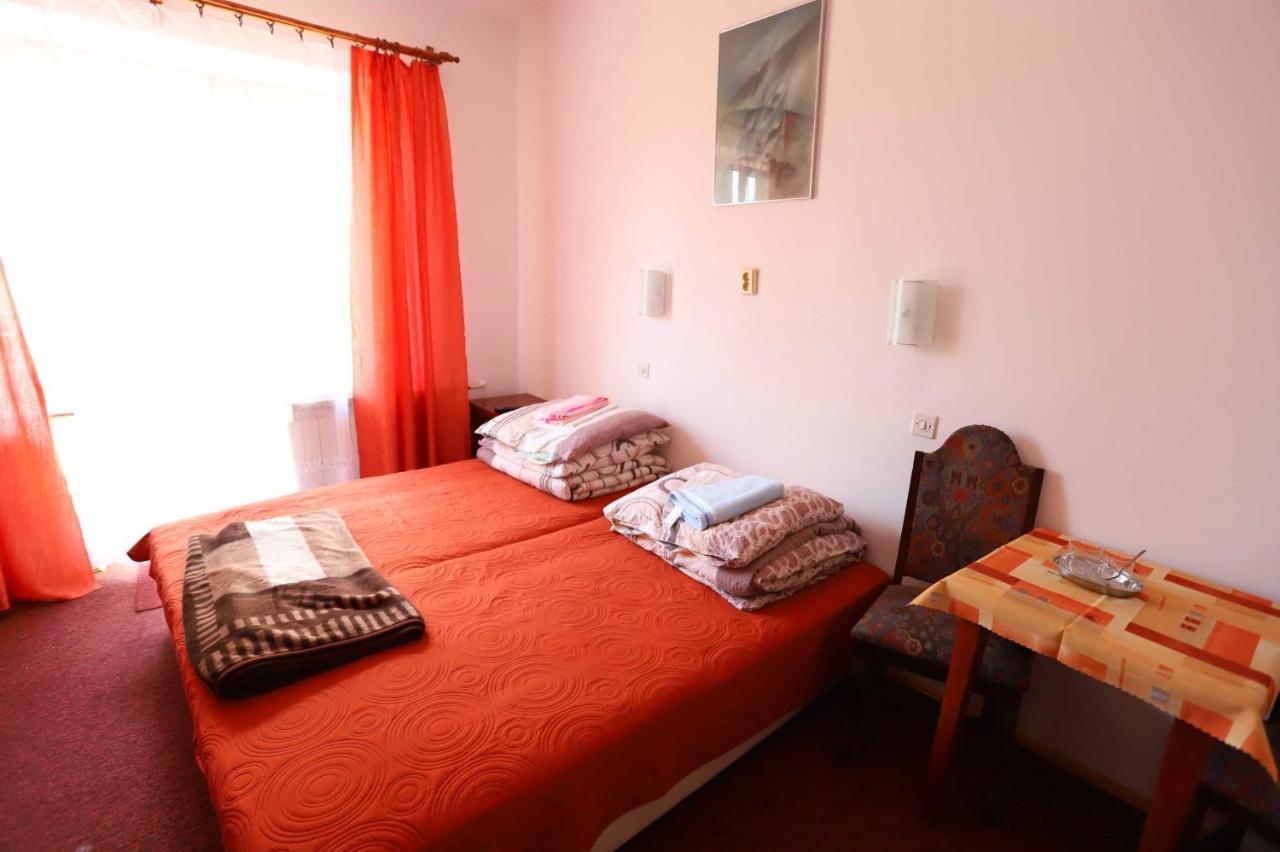 Domy Wczasowe Tryumfy Bed & Breakfast Krynica Exterior foto