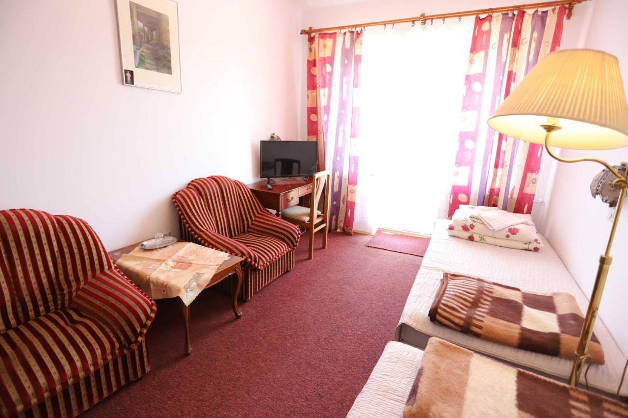 Domy Wczasowe Tryumfy Bed & Breakfast Krynica Exterior foto