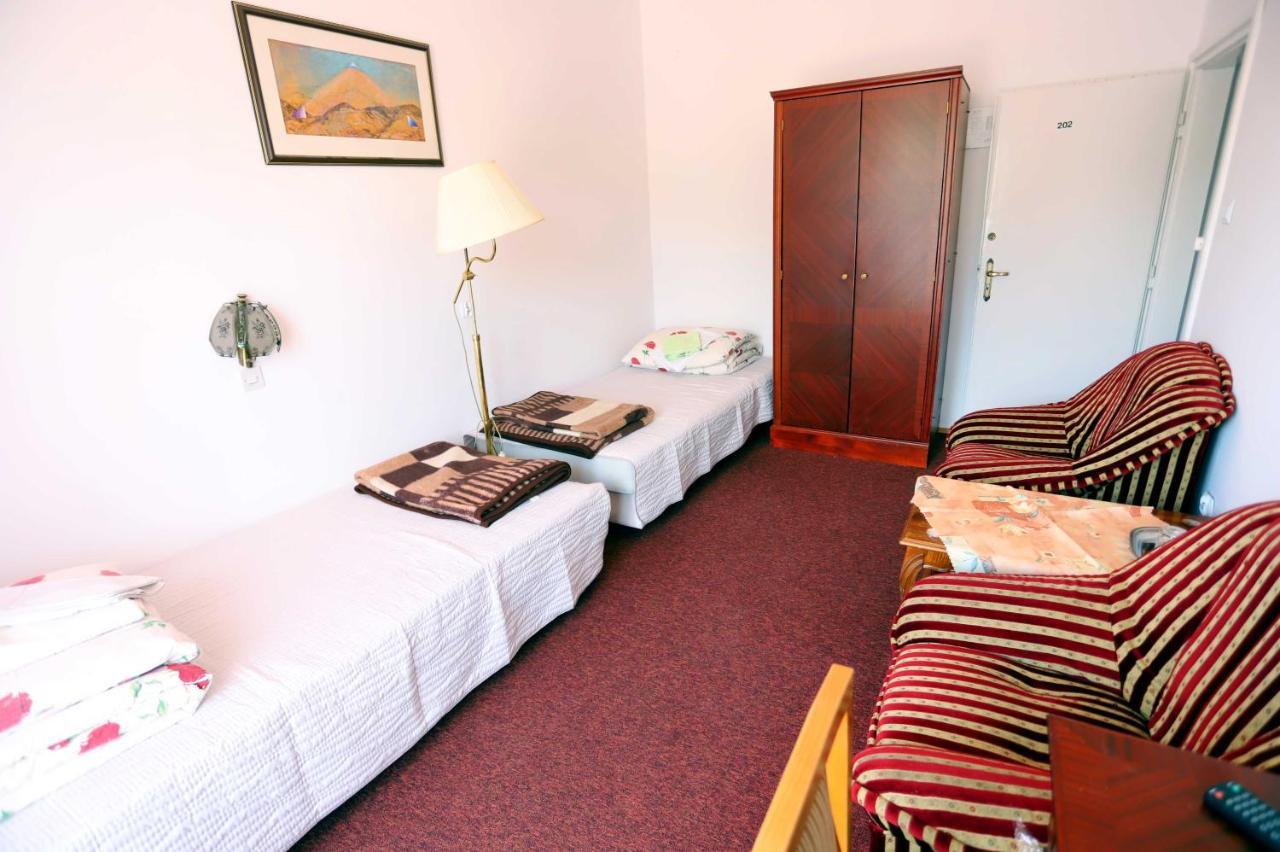Domy Wczasowe Tryumfy Bed & Breakfast Krynica Exterior foto