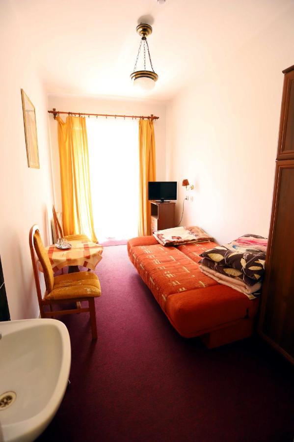 Domy Wczasowe Tryumfy Bed & Breakfast Krynica Exterior foto