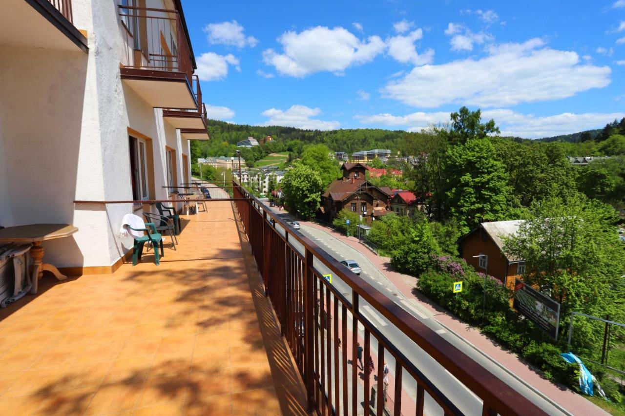 Domy Wczasowe Tryumfy Bed & Breakfast Krynica Exterior foto