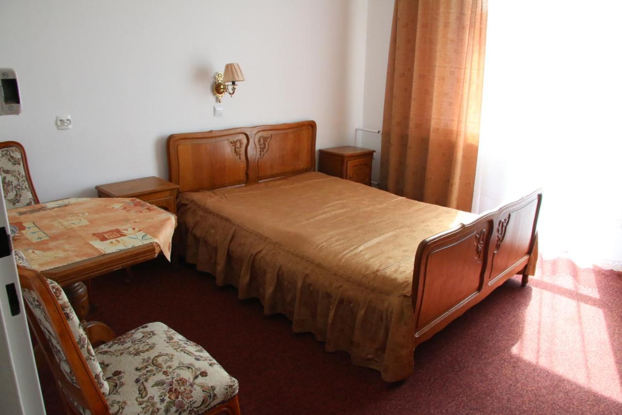 Domy Wczasowe Tryumfy Bed & Breakfast Krynica Exterior foto
