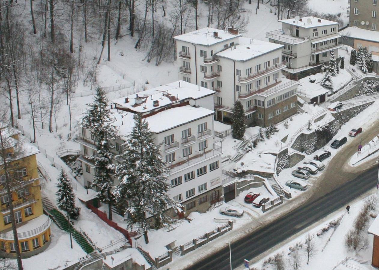 Domy Wczasowe Tryumfy Bed & Breakfast Krynica Exterior foto