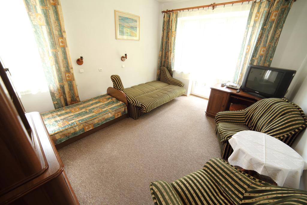 Domy Wczasowe Tryumfy Bed & Breakfast Krynica Cameră foto