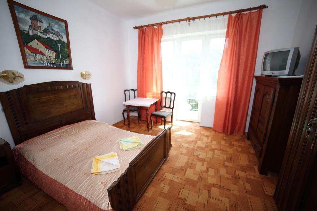 Domy Wczasowe Tryumfy Bed & Breakfast Krynica Cameră foto