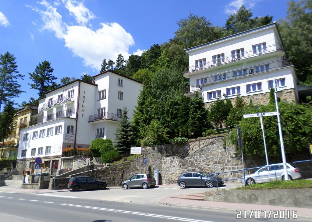 Domy Wczasowe Tryumfy Bed & Breakfast Krynica Exterior foto