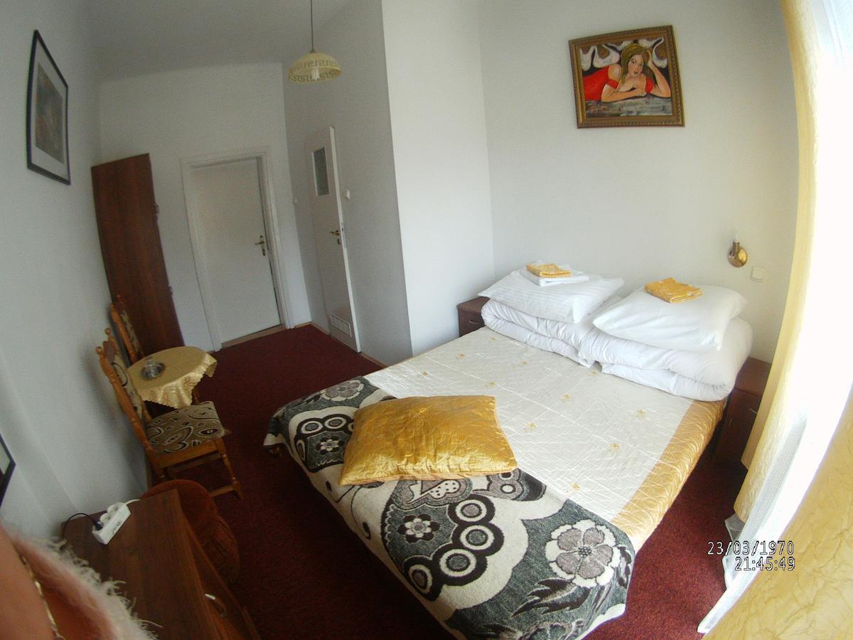 Domy Wczasowe Tryumfy Bed & Breakfast Krynica Exterior foto