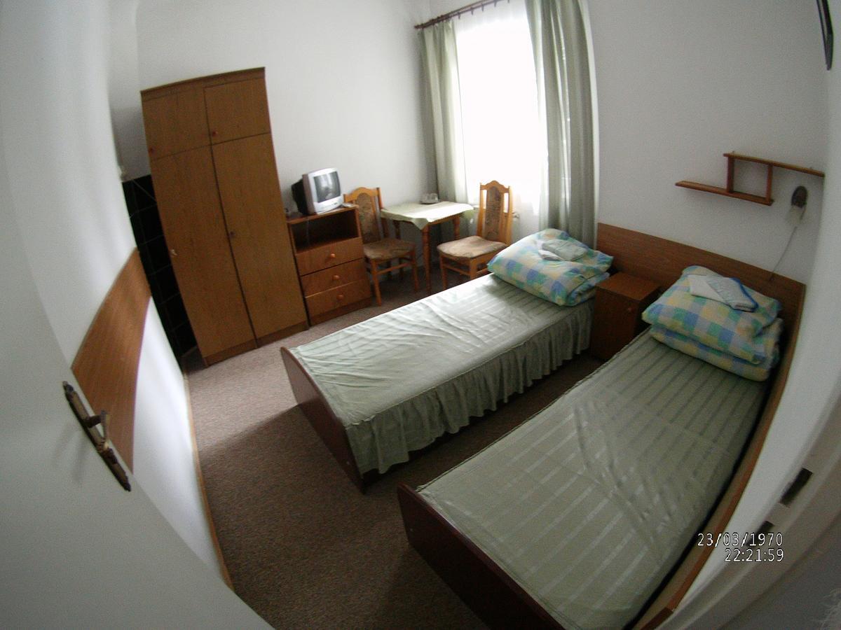 Domy Wczasowe Tryumfy Bed & Breakfast Krynica Exterior foto